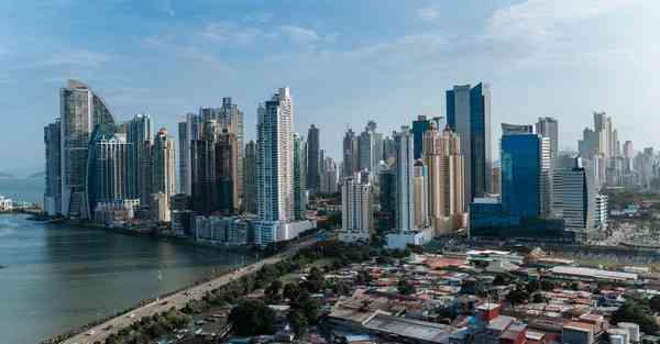 能喜怒哀乐的智能机器人