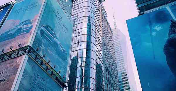 能喜怒哀乐的智能机器人