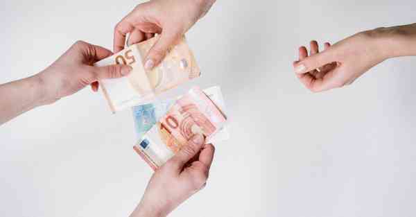 高智能互动机器人