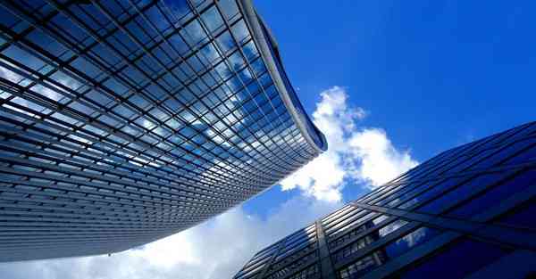 少数据对比大数据