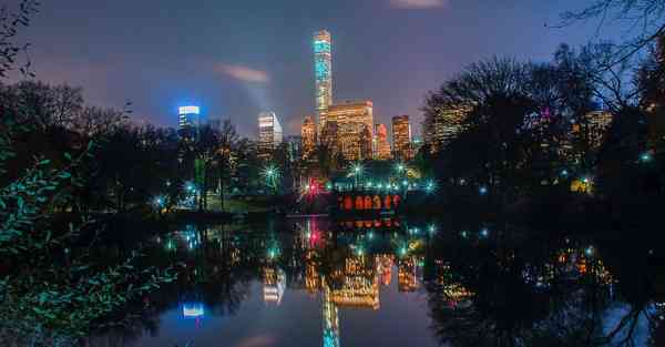 AI绘画阳光开朗大男孩小胖子（画一个开朗的小男孩）