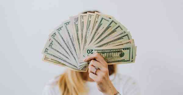 高智能互动机器人