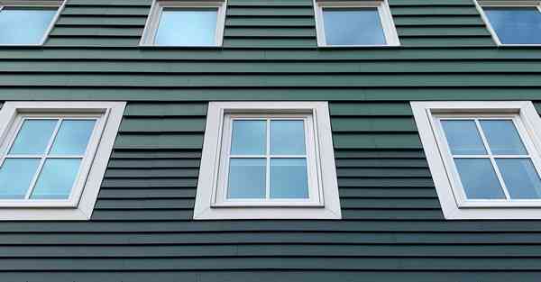 人工智能机器人和人谈恋爱