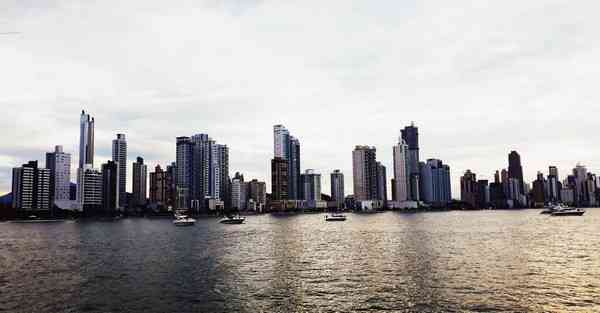 冰激凌智能机器人，KEYSENBOT冰激凌机器人