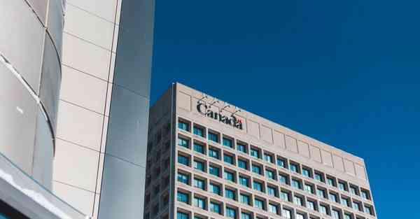 AI绘画沙漠老太太（沙漠老人）