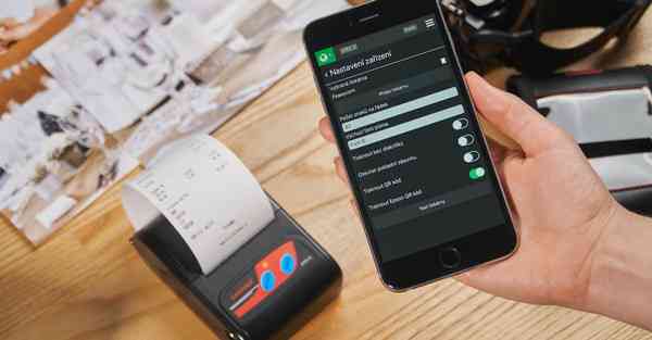 机器人智能包袋制造