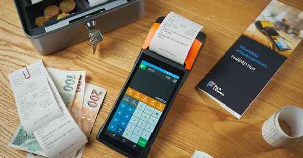 机器人智能蓝牙音箱推荐