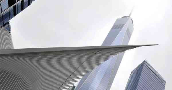 人工智能机器人和人谈恋爱