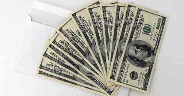 AI绘画阳光开朗大男孩小胖子（画一个开朗的小男孩）