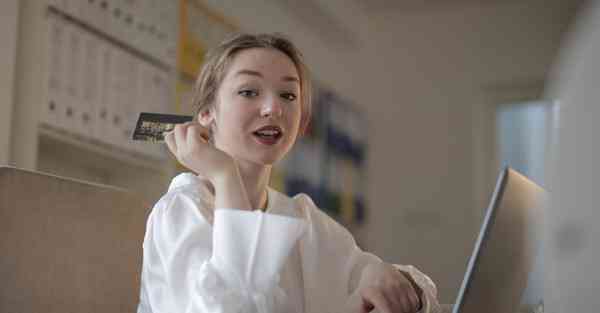 AI绘画街舞王一博